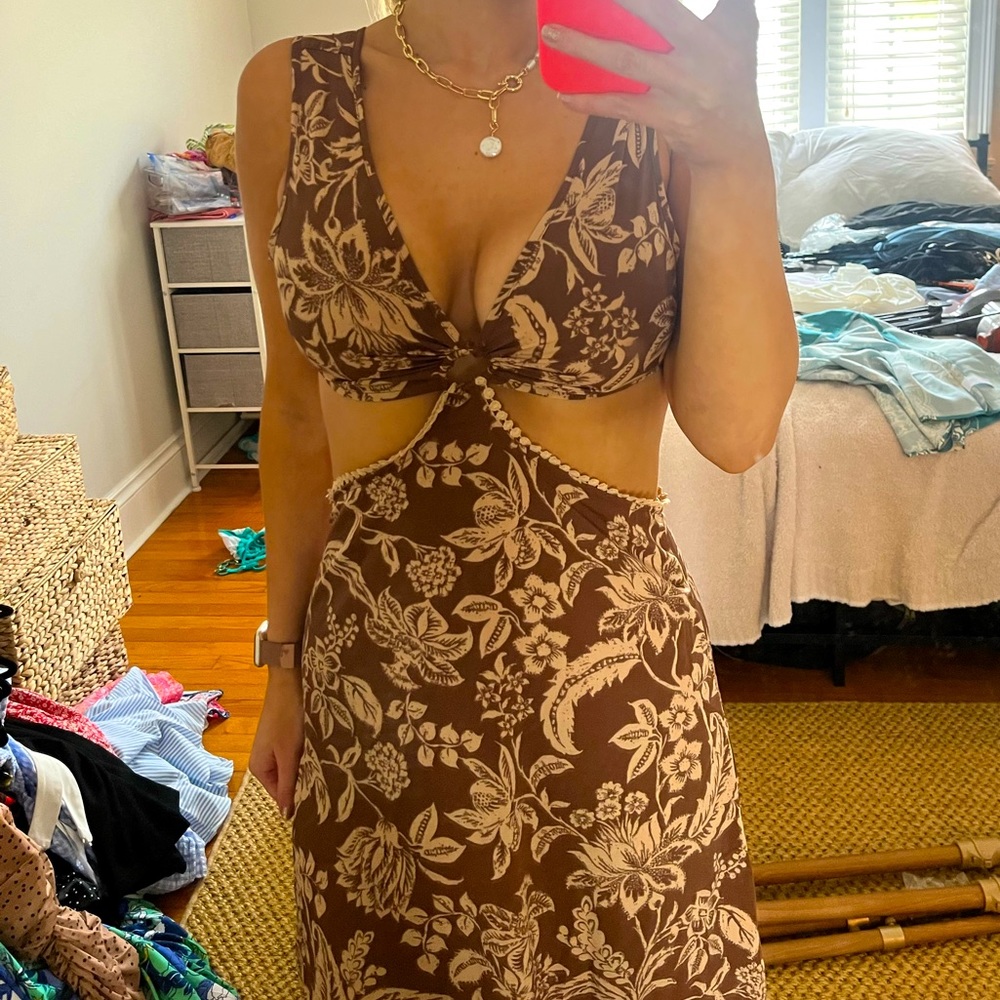 Maxi cutout floral dress